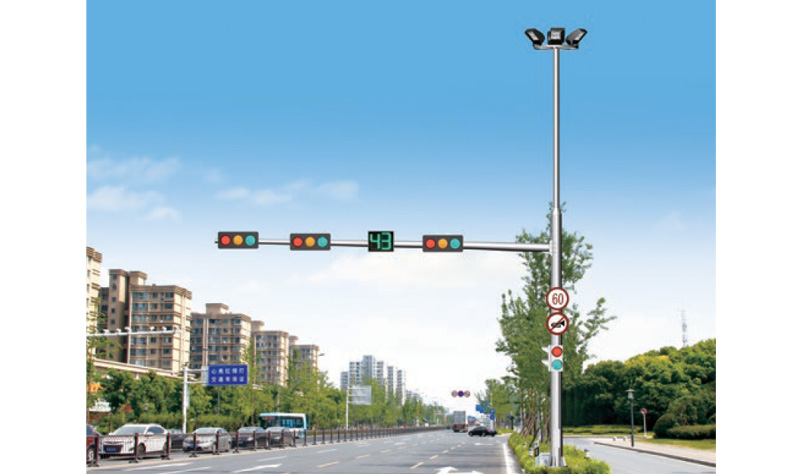 道路的路燈使用綜合桿優(yōu)勢(shì)有哪些？